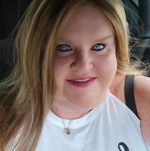 Meet your Posher, Carla